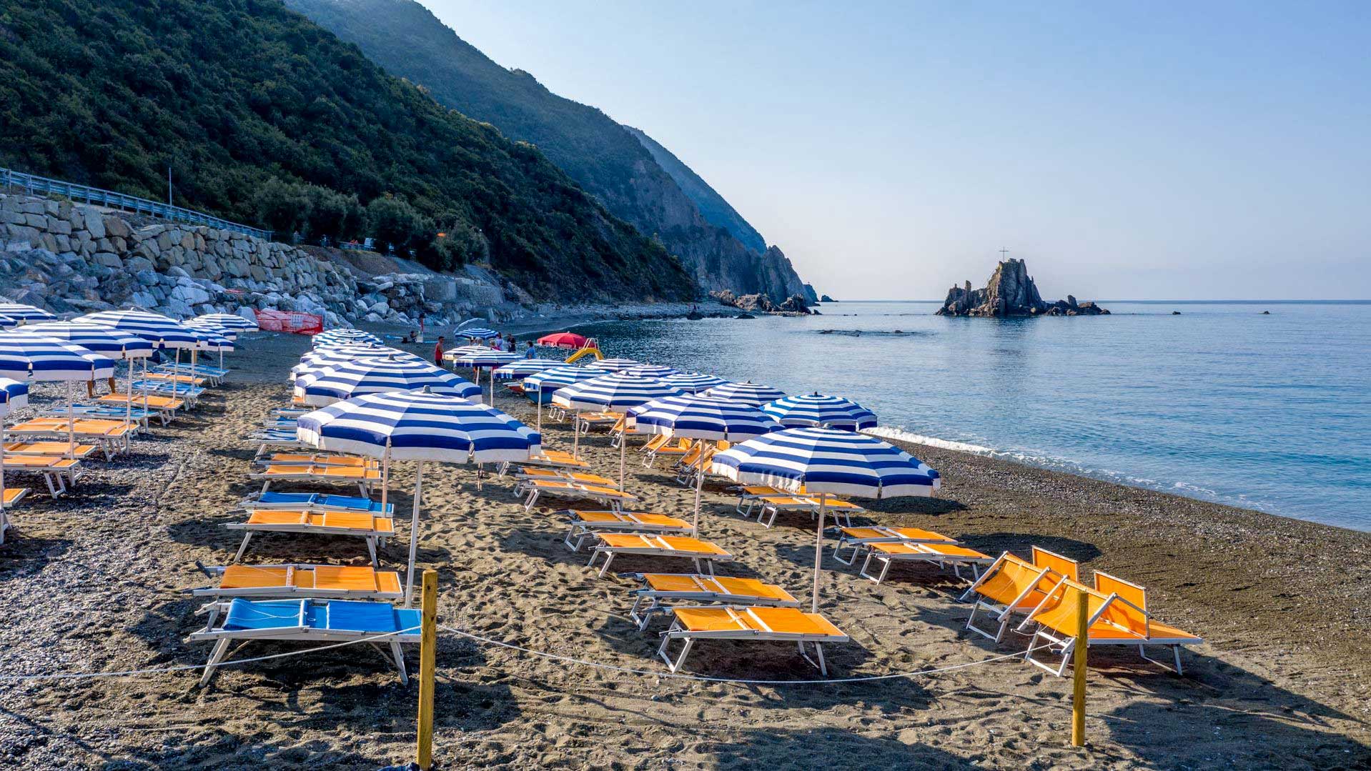 Prenota spiaggia nel Tigullio, Liguria